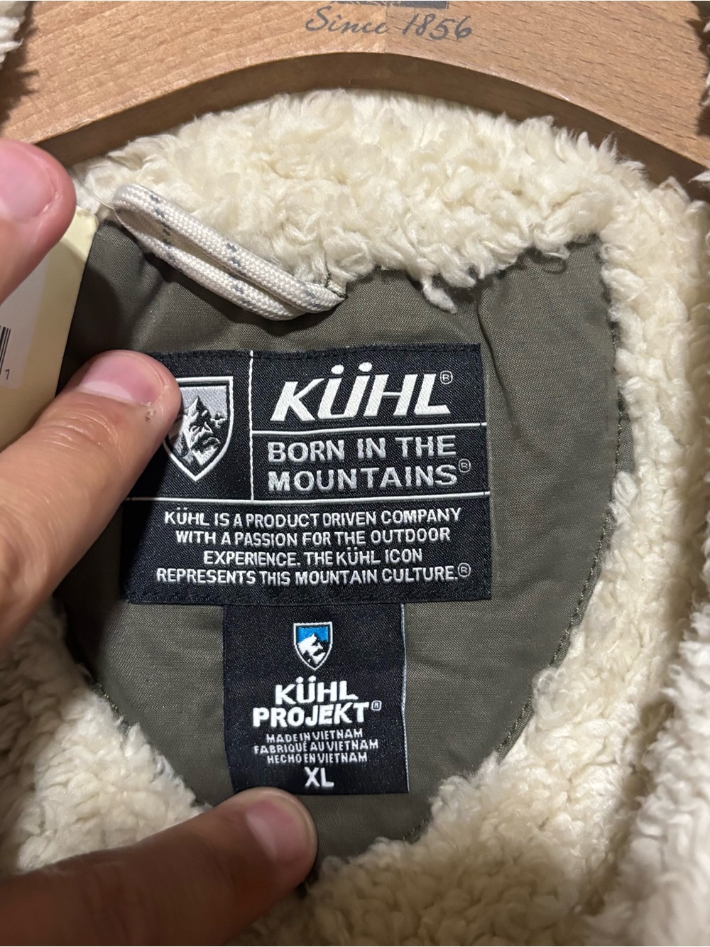 KUHL Women's Celeste Lined Vest Sage Green
- XL NWT - Picture 8 of 11